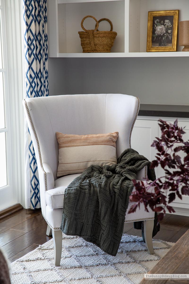 Fall Living Room (Sunny Lifestyles)