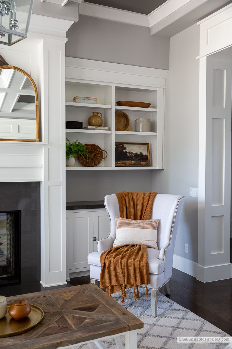 Fall Living Room (Sunny Lifestyles)