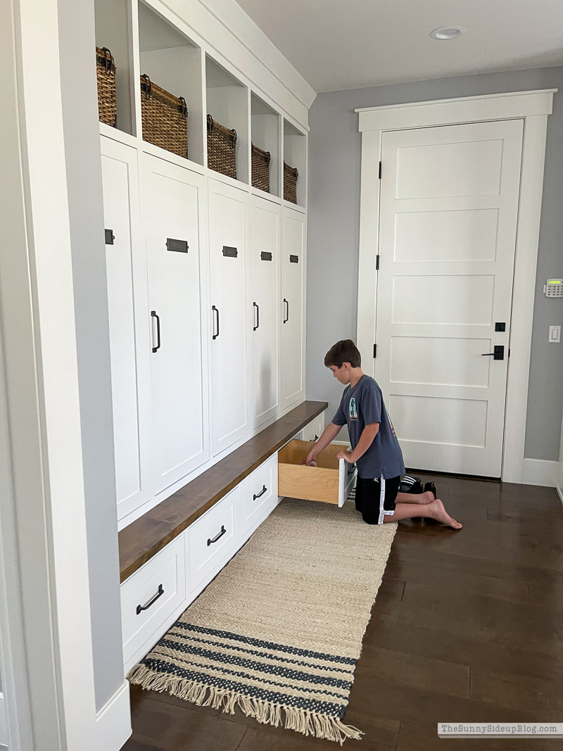 Back to School Prep (organization & clothes) Sunny Lifestyles