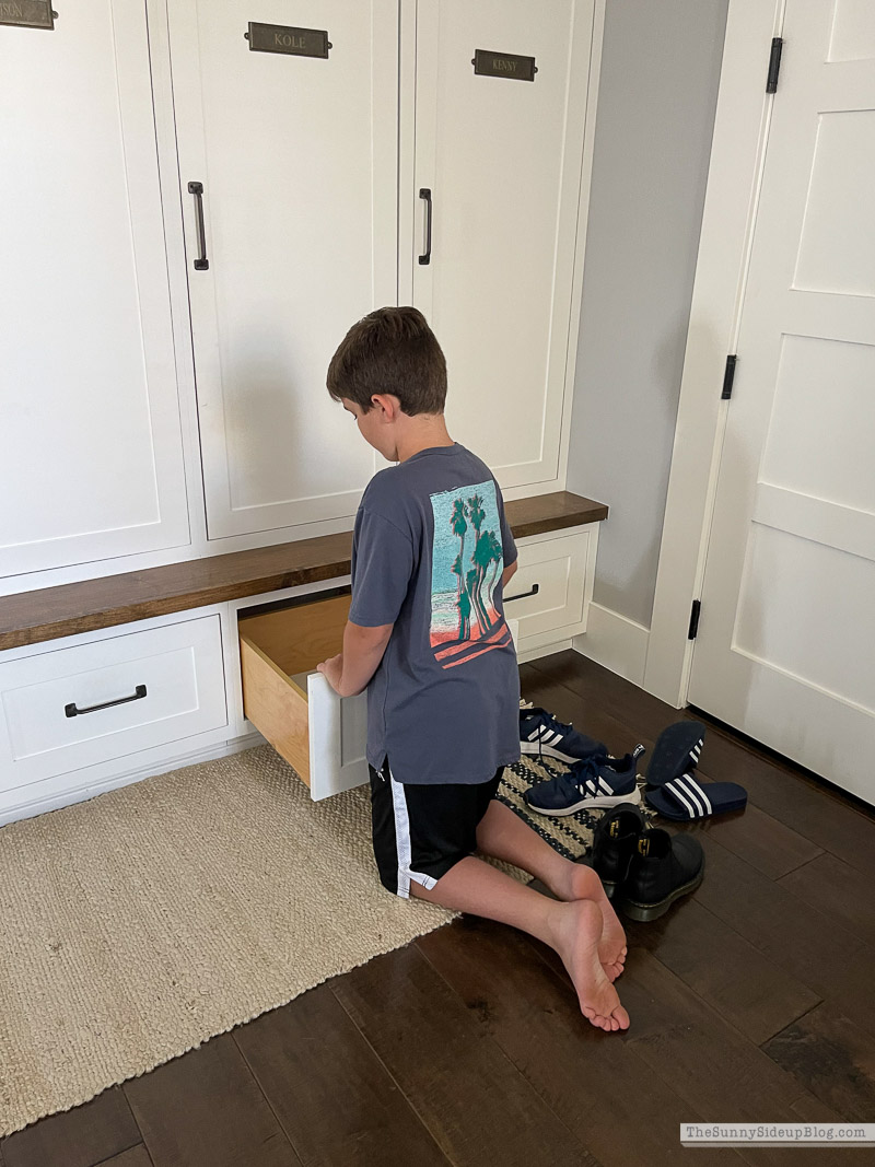 Back to School Prep (organization & clothes) Sunny Lifestyles