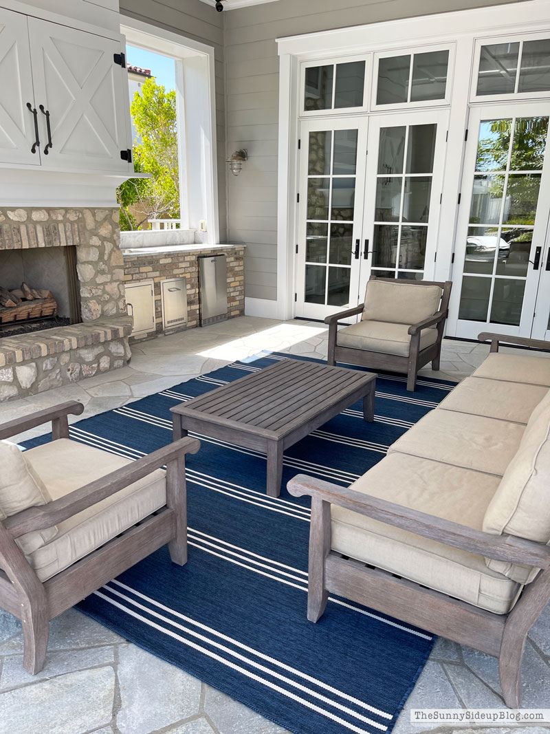 new outdoor rug (Sunny Lifestyles)