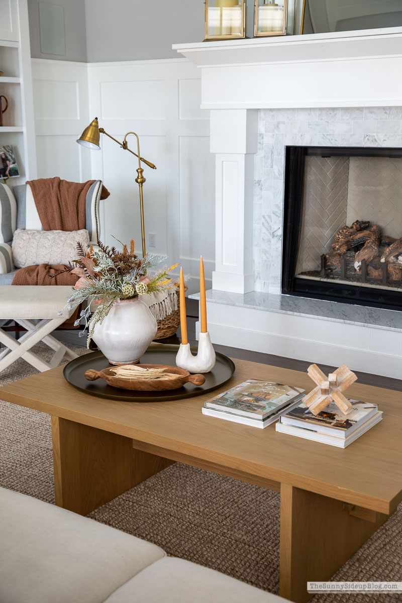 Fall Family Room (Sunny Lifestyles)