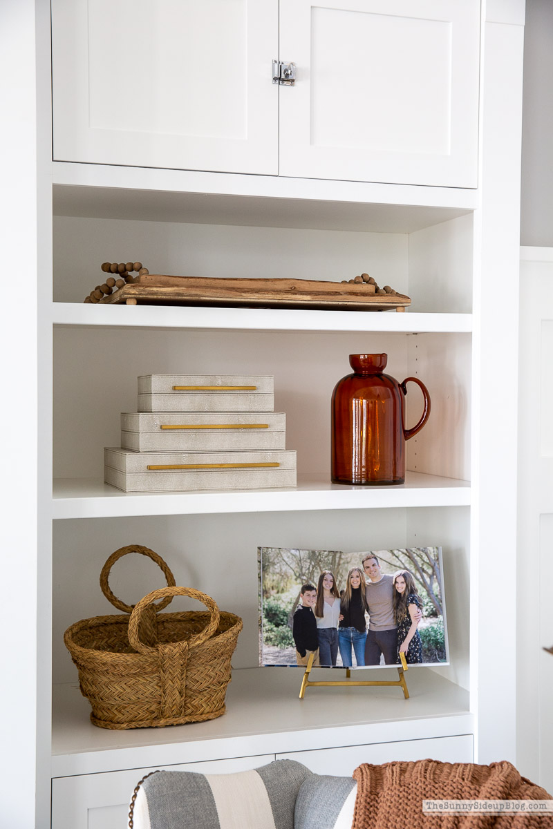 Fall Family Room (Sunny Lifestyles)