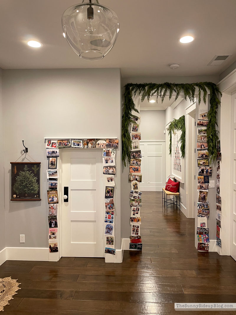 Christmas Mudroom (Sunny Lifestyles)