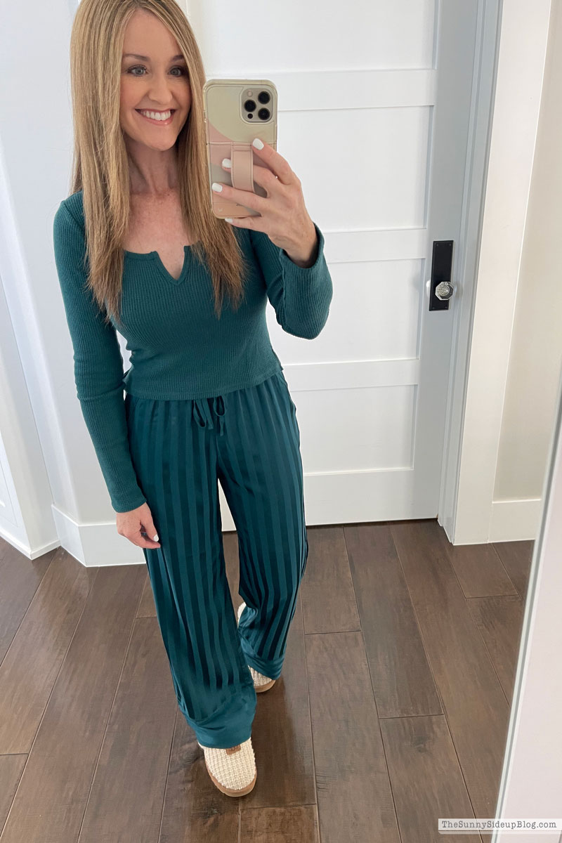 Christmas pjs (Sunny Lifestyles)
