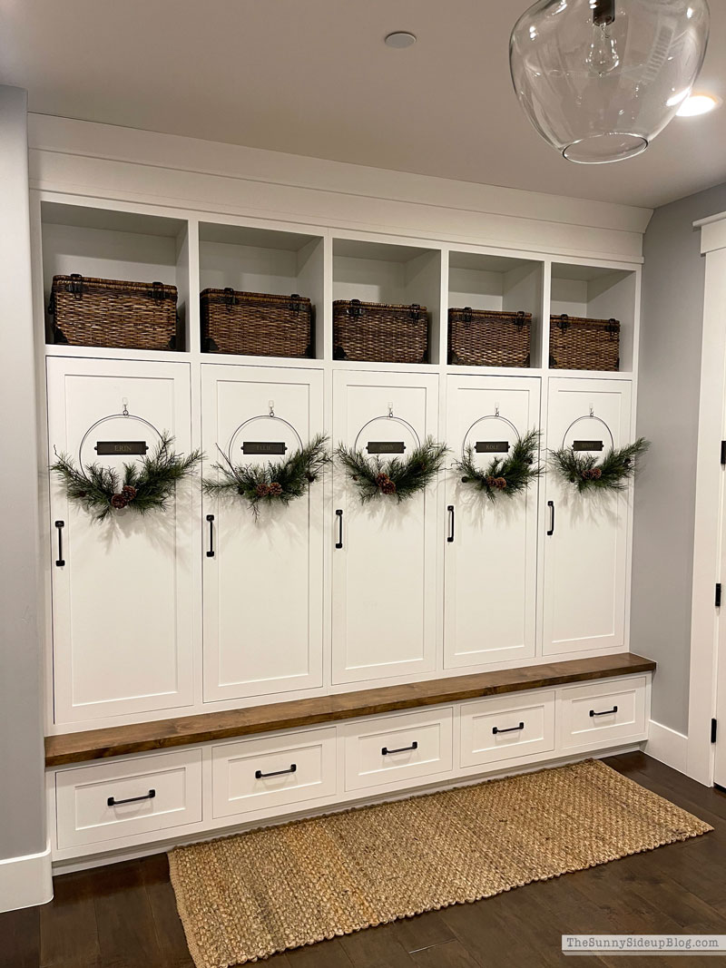 Christmas Mudroom (Sunny Lifestyles)