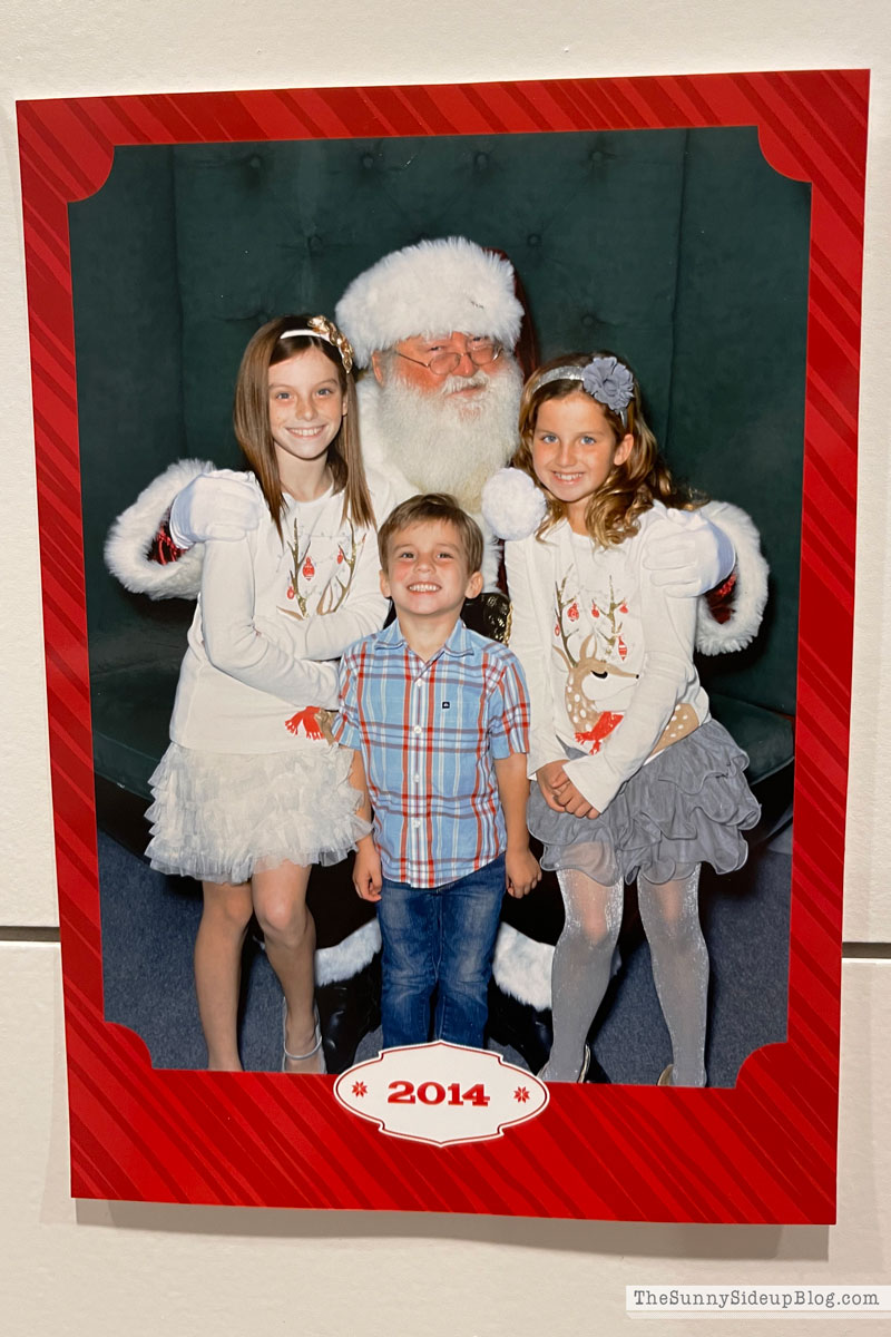 Santa Picture Wall (Sunny Lifestyles)