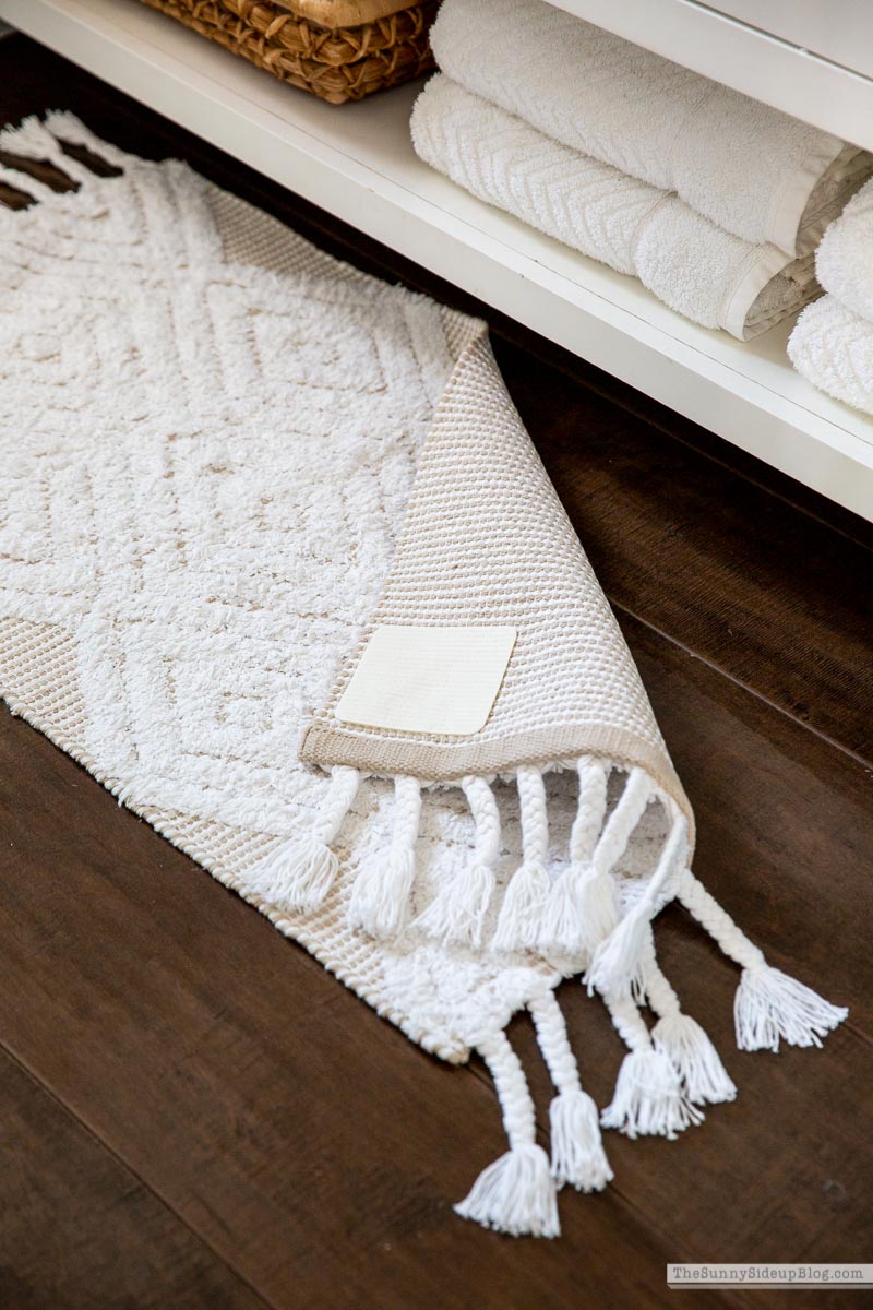 Christmas Bathroom (Sunny Lifestyles)