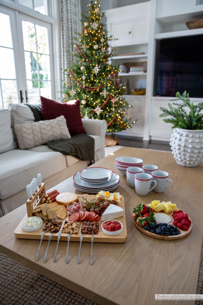 Easy Holiday Treats (Sunny Lifestyles)