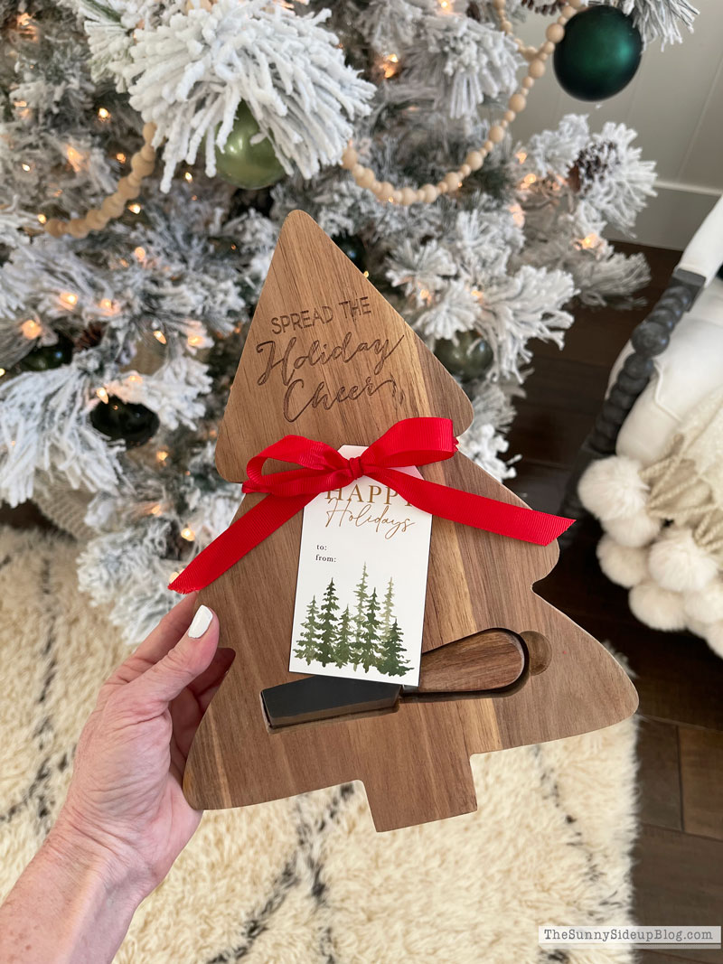 Gift Tags and Gifts (Sunny Lifestyles)