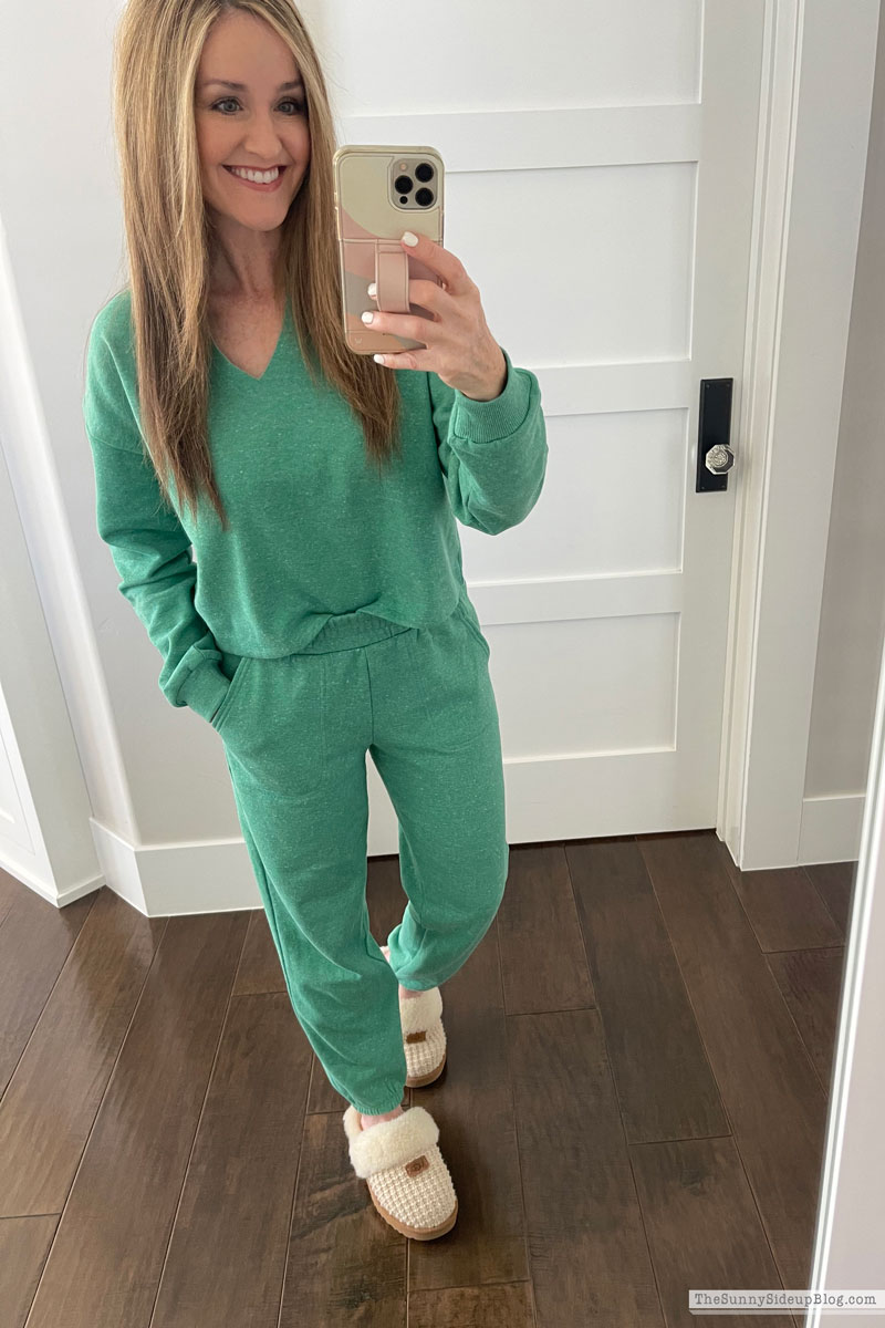 Weekend Favorites & Sales (Sunny Lifestyles)