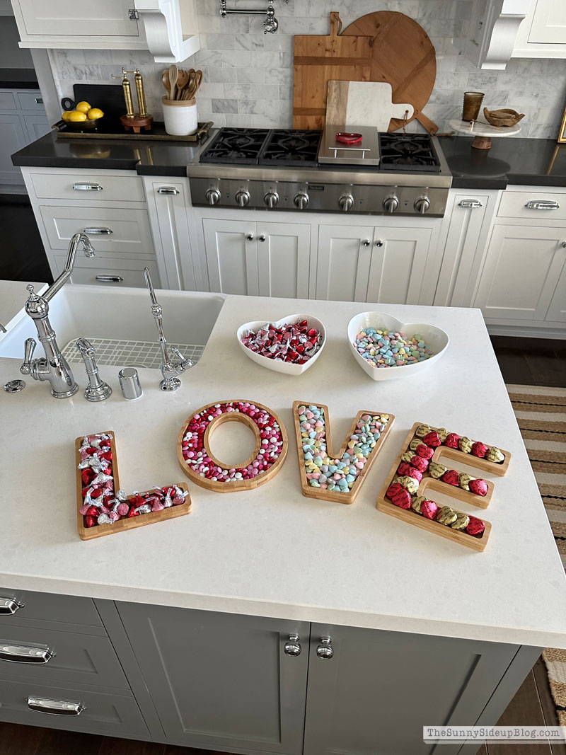 LOVE letters (Sunny Lifestyles)