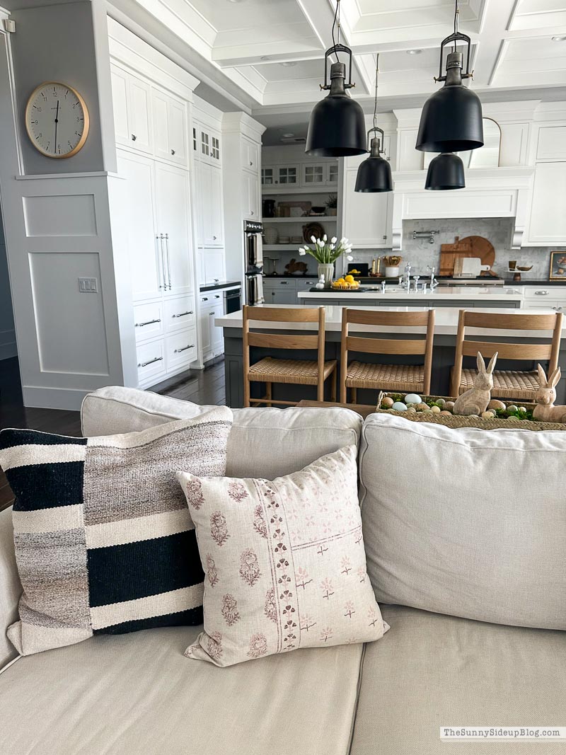 Spring Decorating (Sunny Lifestyles)