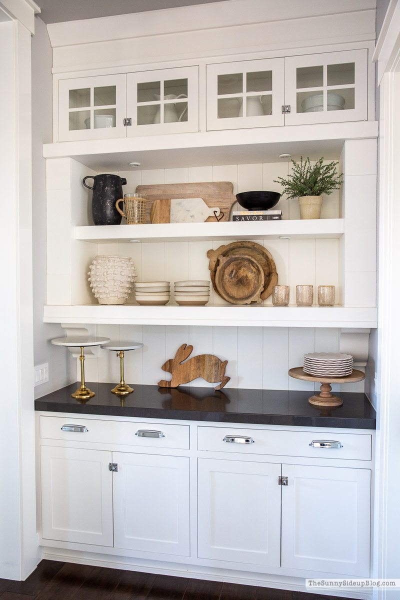 Spring Decorating (Sunny Lifestyles)