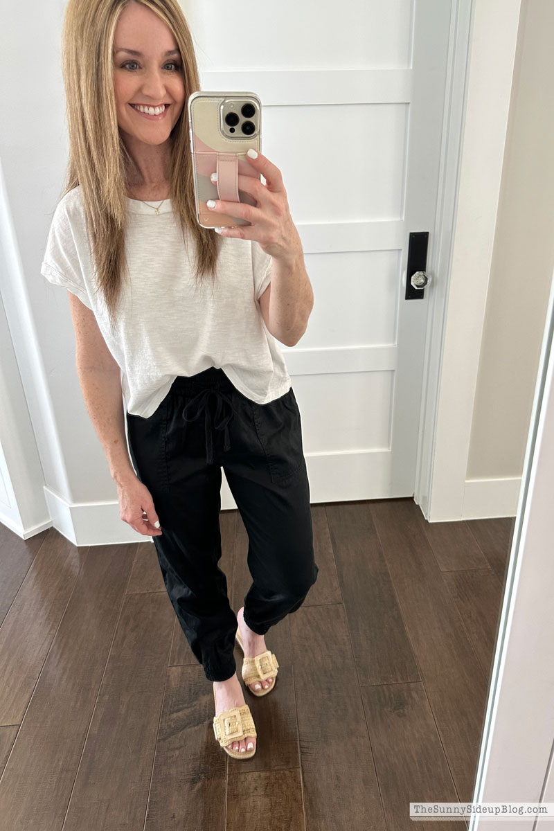 Weekend Favorites (Sunny Lifestyles)