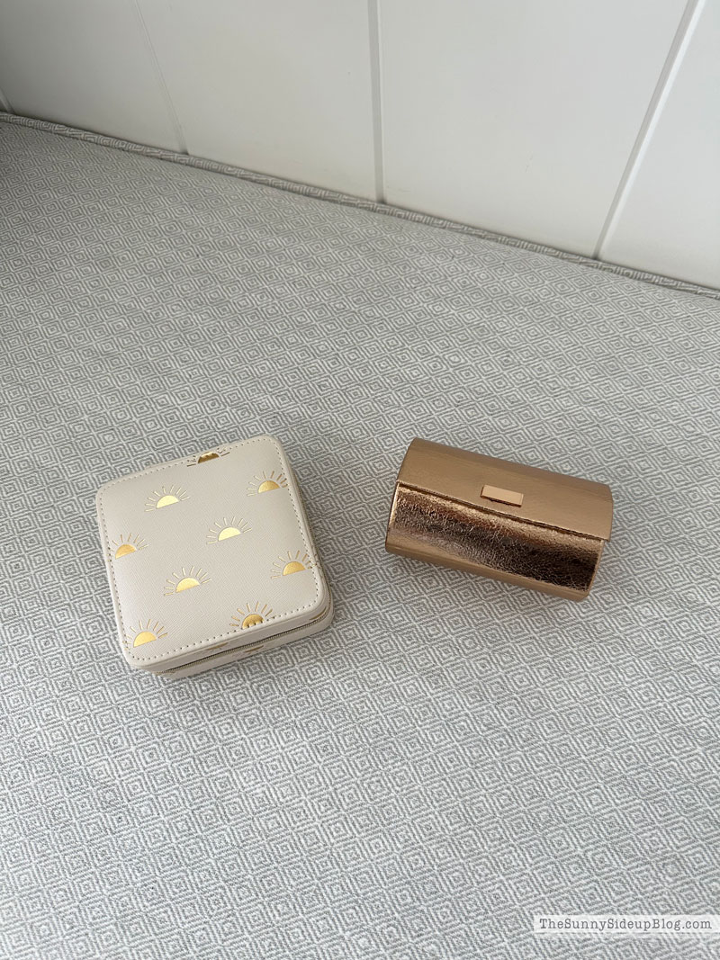 Weekend Favorites (Sunny Lifestyles)