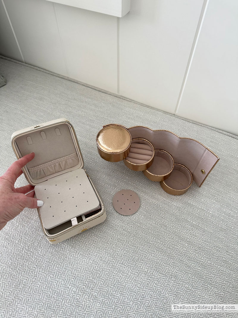 Weekend Favorites (Sunny Lifestyles)