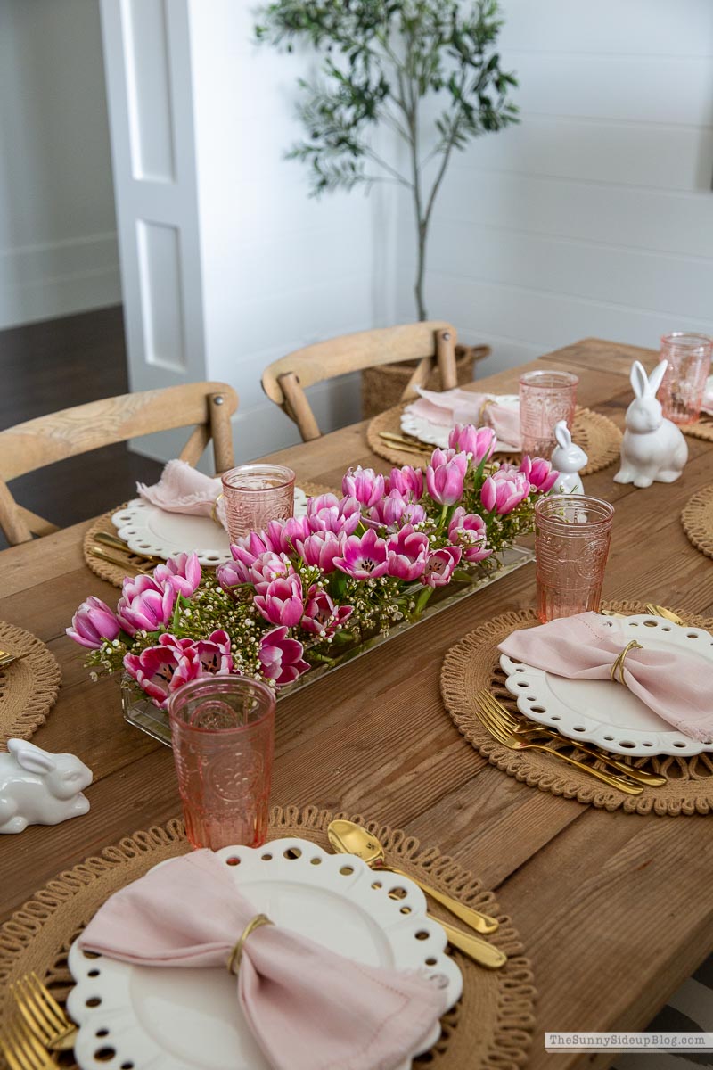 Spring Easter Table (Sunny Lifestyles)