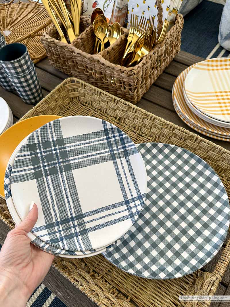 Outdoor Entertaining (Sunny Lifestyles)