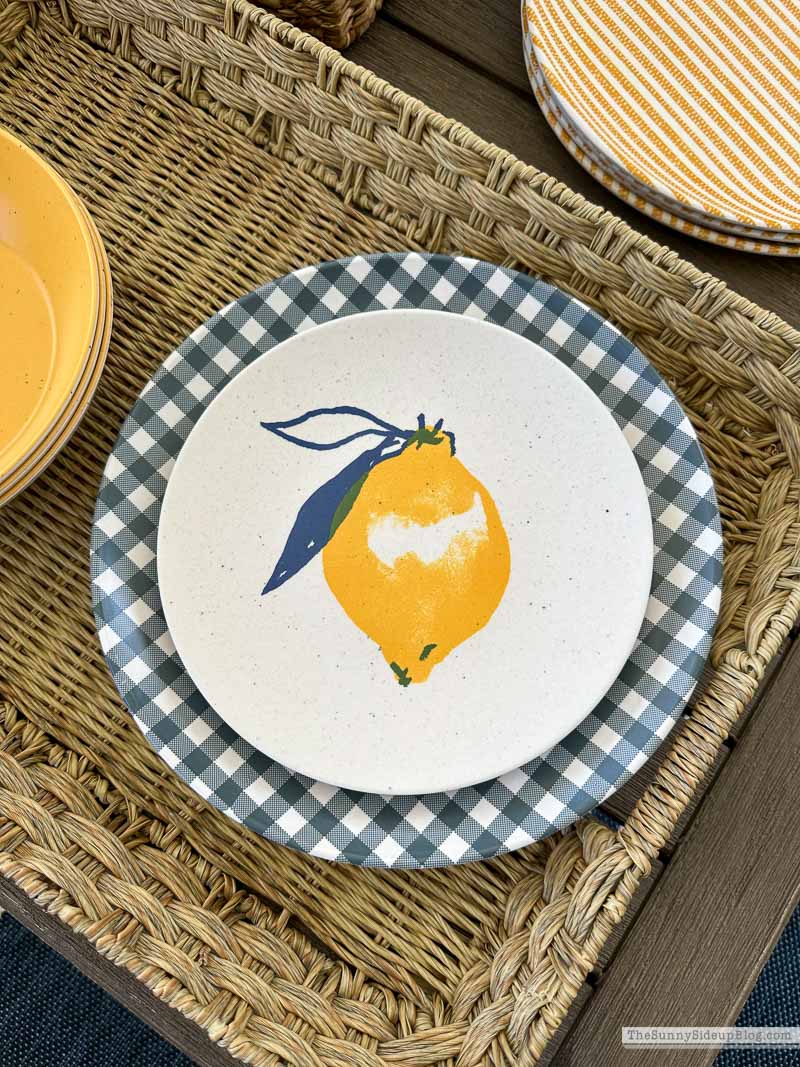 Outdoor Entertaining (Sunny Lifestyles)