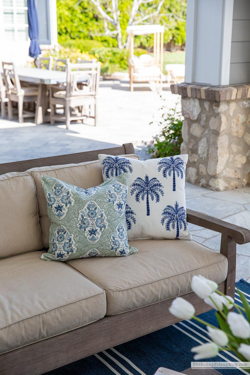 Outdoor Entertaining (Sunny Lifestyles)