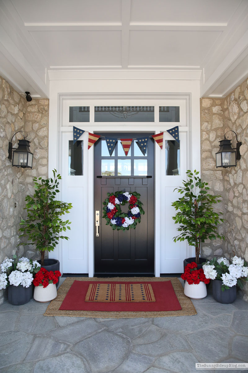 Patriotic Porch (Sunny Lifestyles)