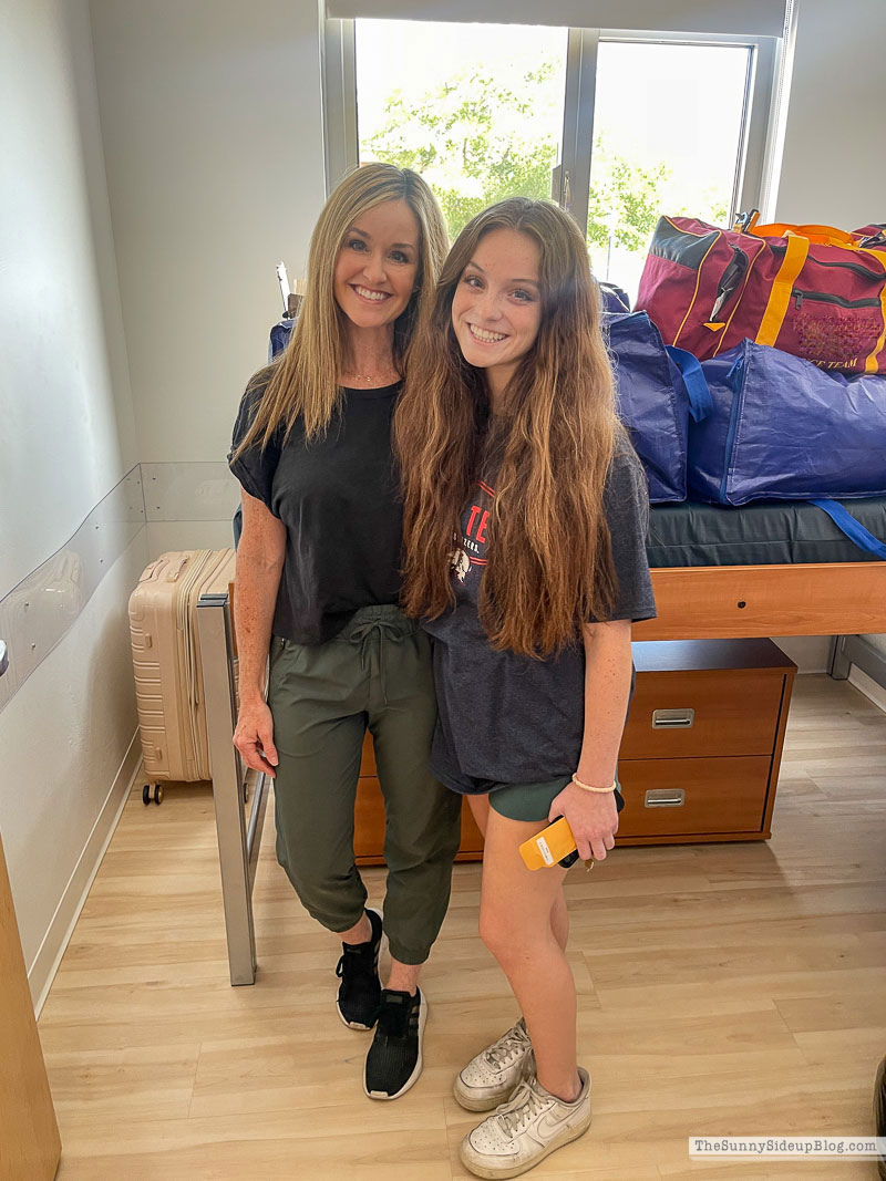 Graduation Gift Ideas/College Prep (Sunny Lifestyles)