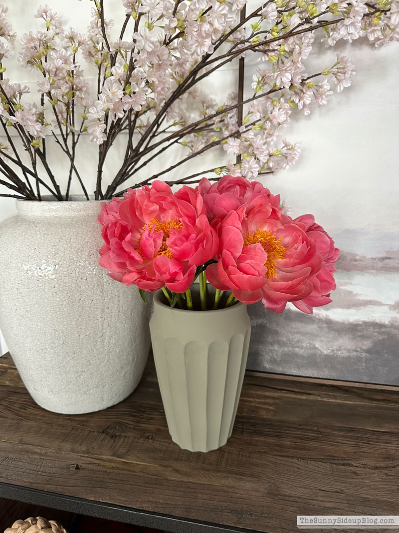 Hydrangea Centerpiece (Sunny Lifestyles)