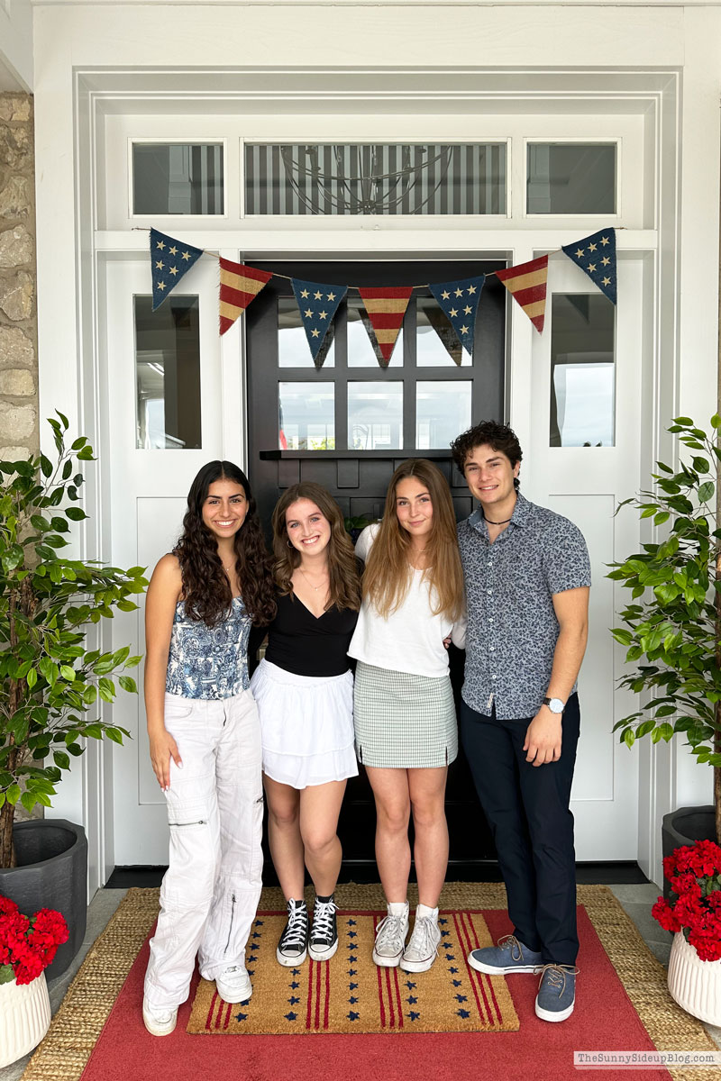 Graduation Gift Ideas/College Prep (Sunny Lifestyles)