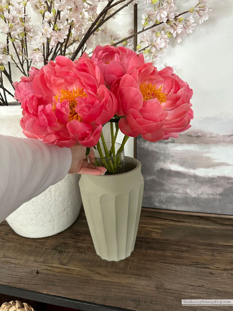 Hydrangea Centerpiece (Sunny Lifestyles)