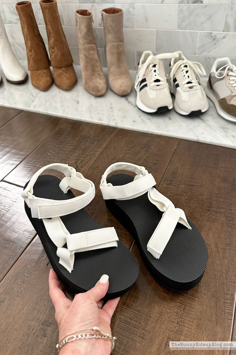 N Sale Try On (Sunny Lifestyles)