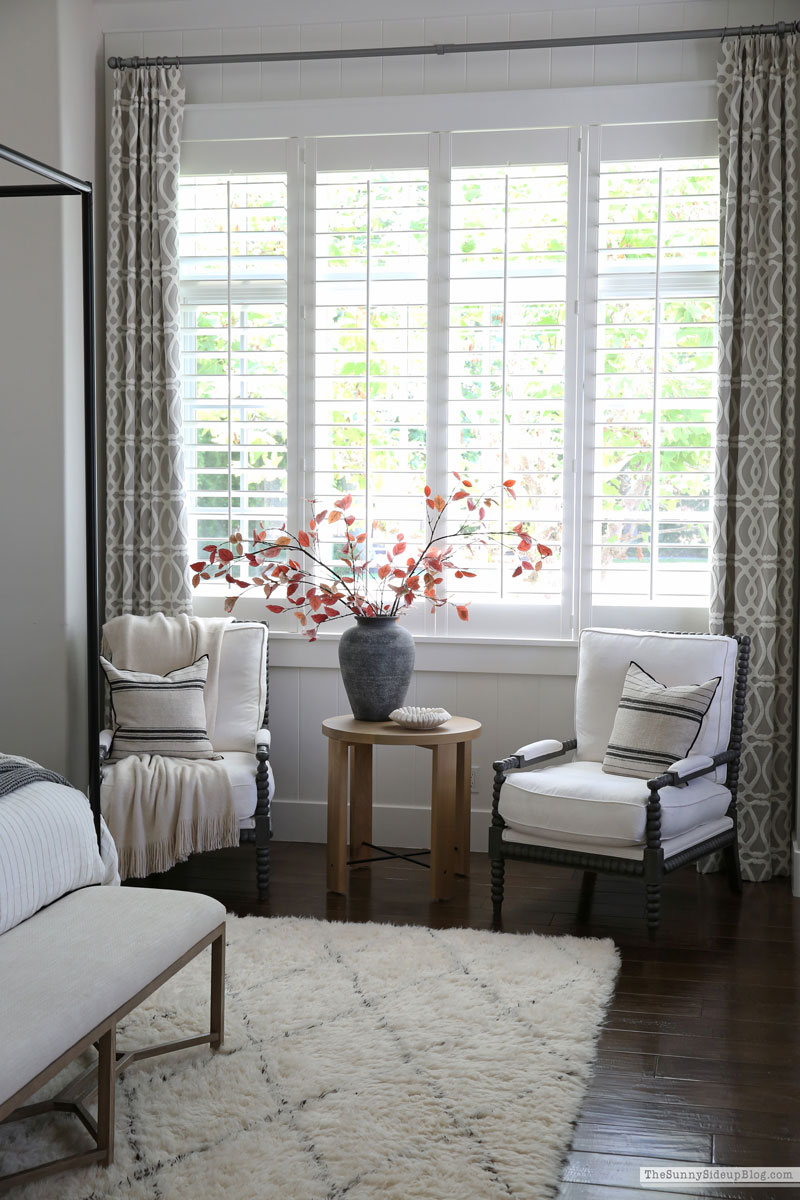 Master Bedroom Fall (Sunny Lifestyles)