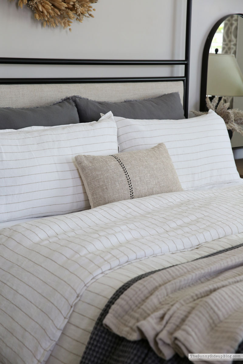 Master Bedroom Fall (Sunny Lifestyles)
