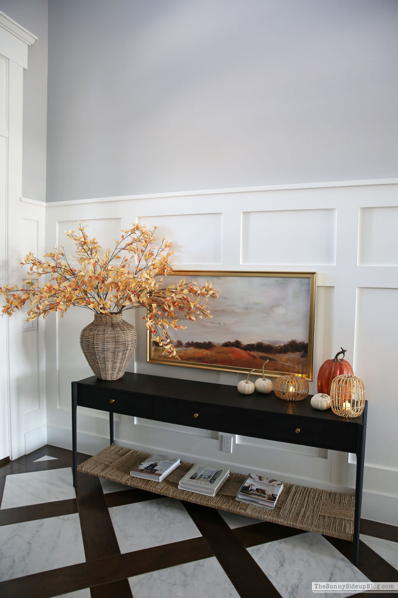 Fall Entry Table (Sunny Lifestyles)