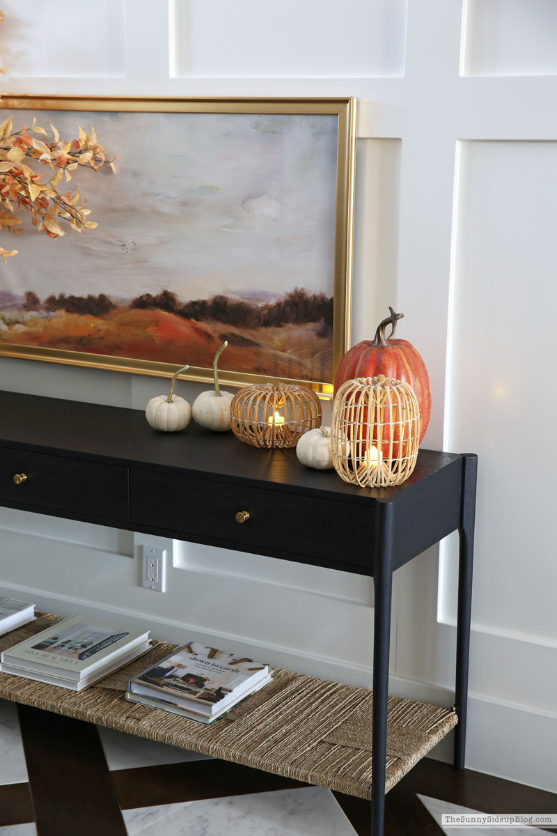 Fall Entry Table (Sunny Lifestyles)