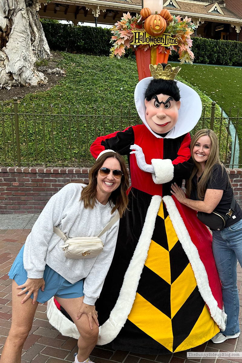 Fall decor, favorite snacks and Disney (Sunny Lifestyles)
