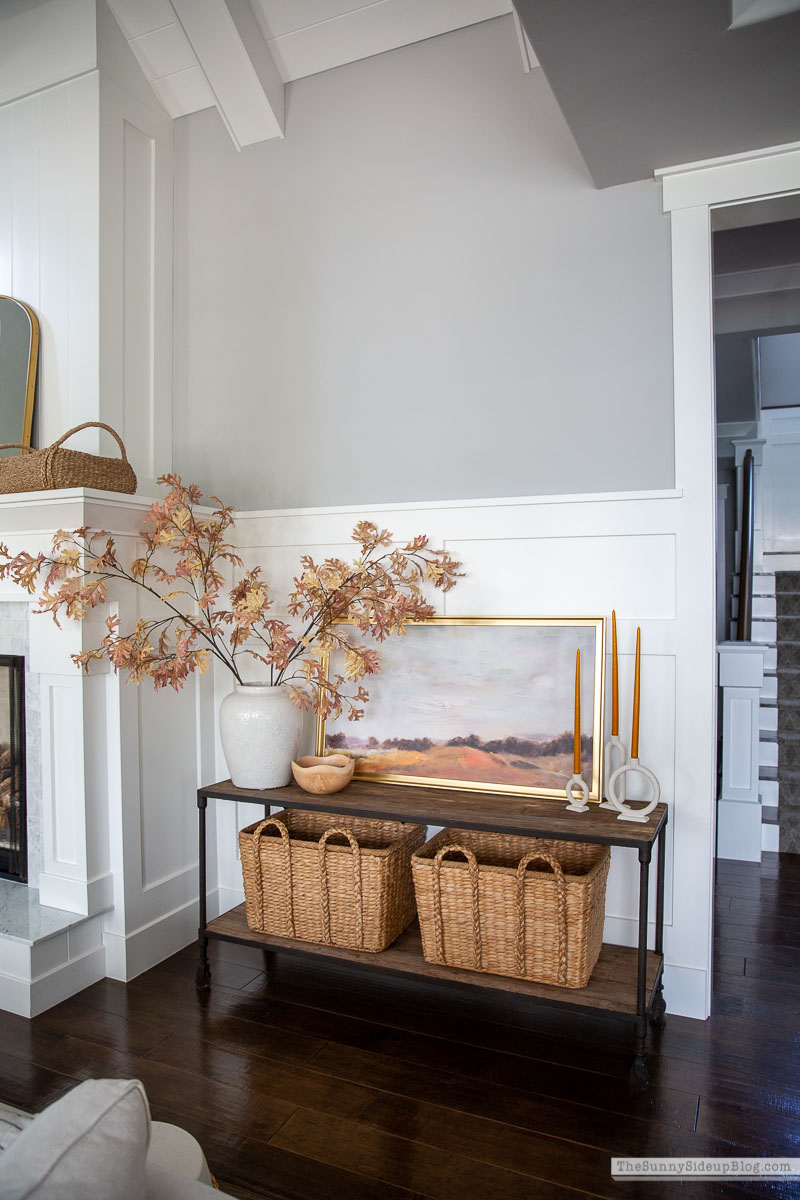 Fall Entry Table (Sunny Lifestyles)