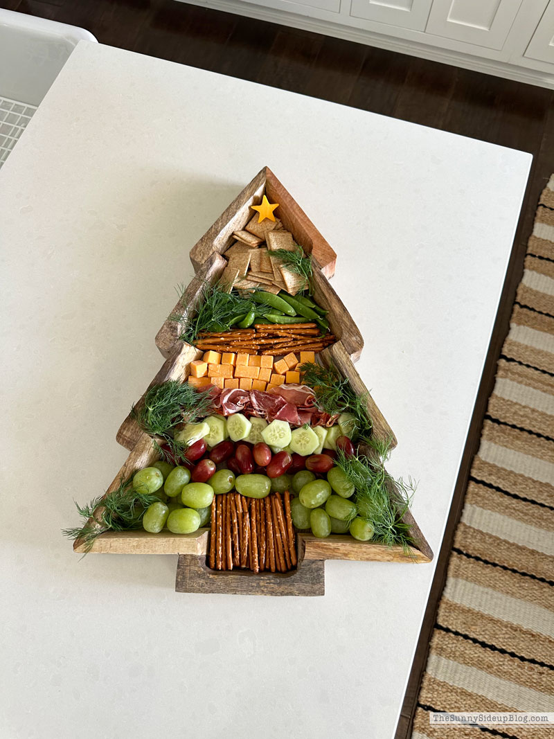 tree snack board (Sunny Lifestyles)