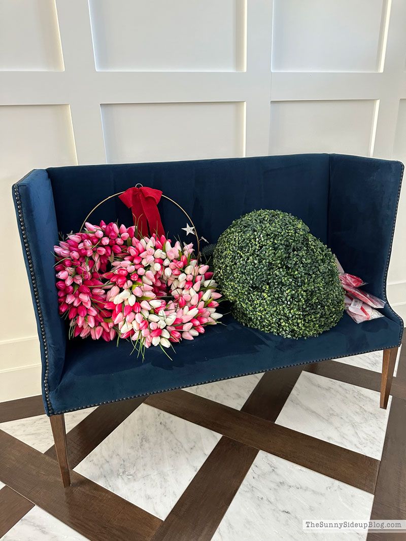Valentine's Day Porch (Sunny Lifestyles)