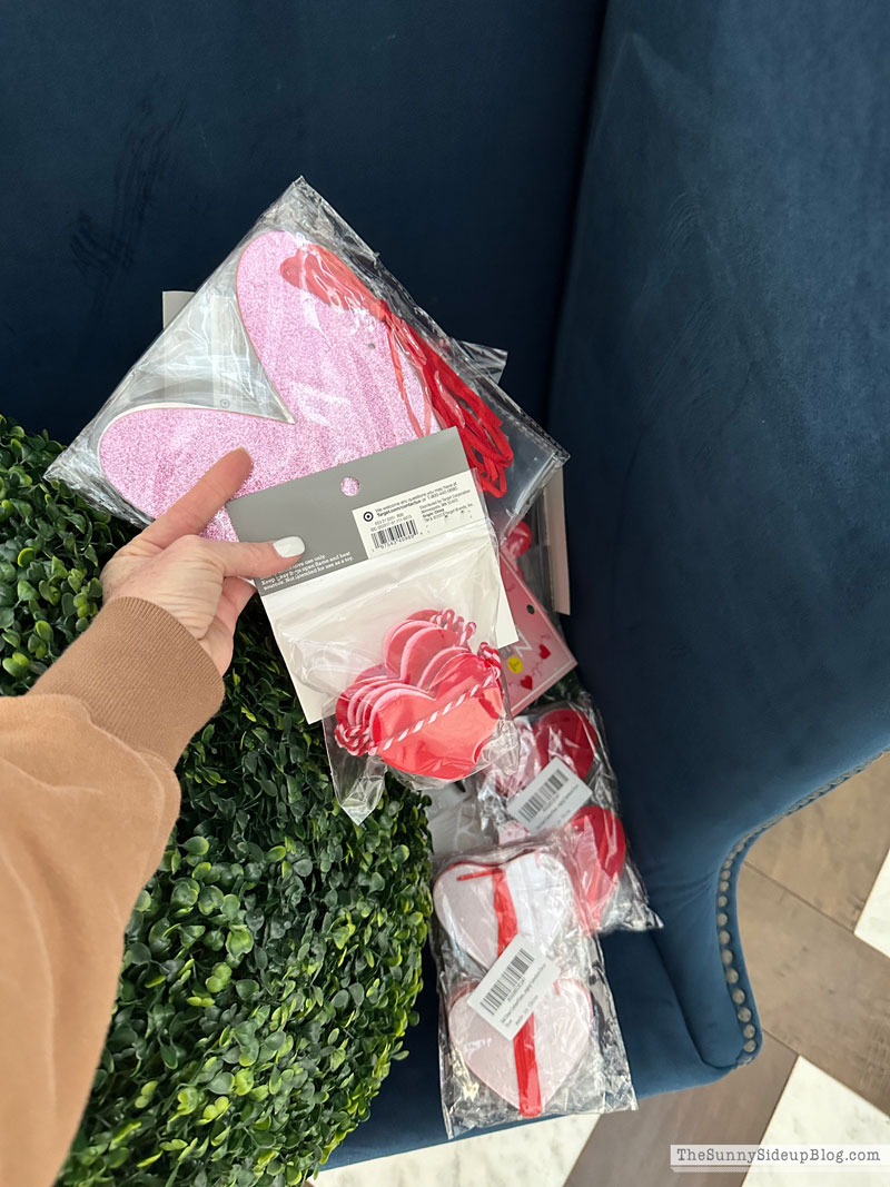 Valentine's Day Porch (Sunny Lifestyles)