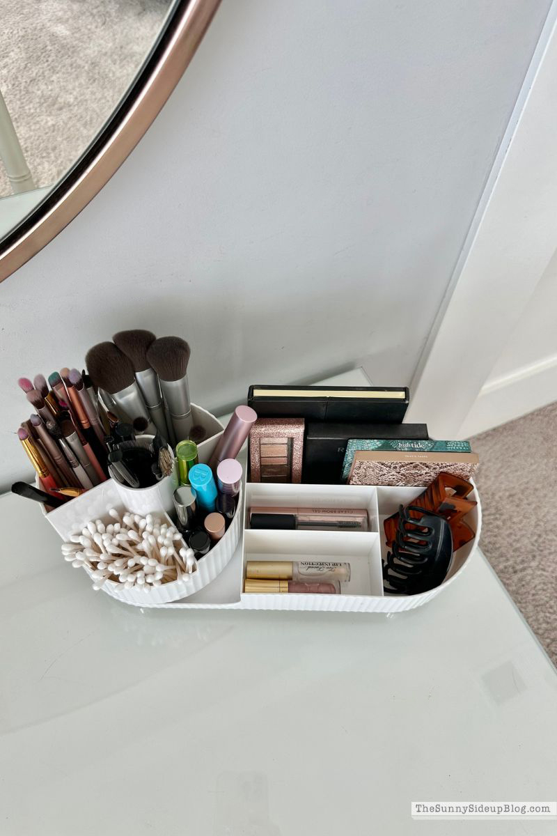 Makeup Organization (Sunny Lifestyles)