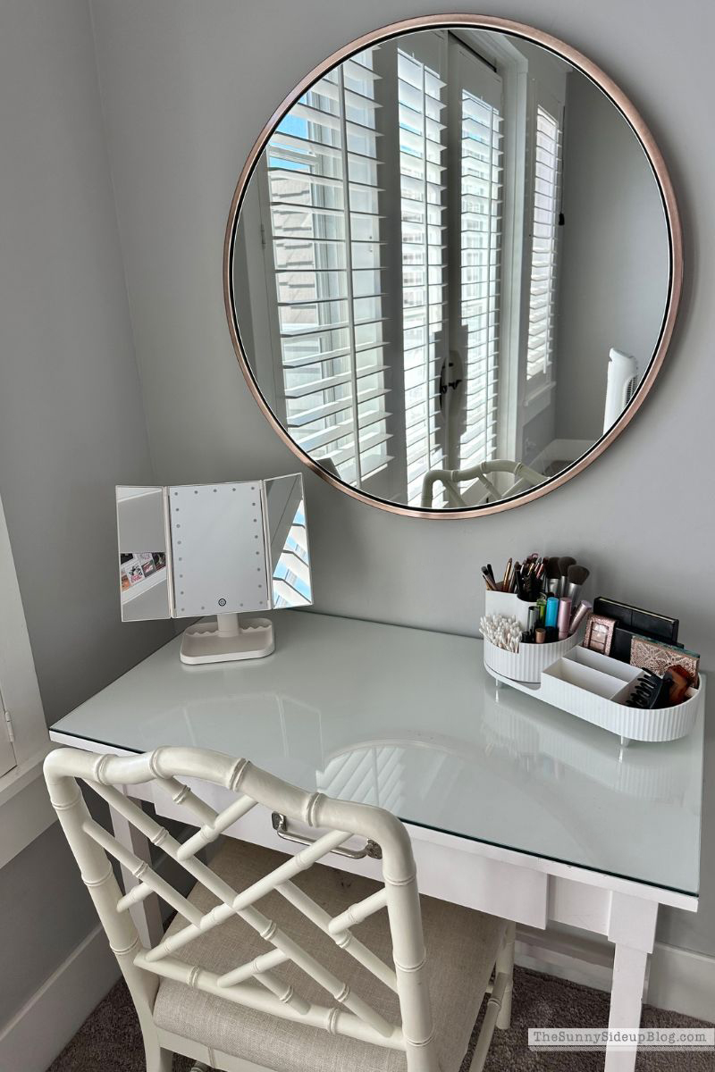 Makeup Organization (Sunny Lifestyles)