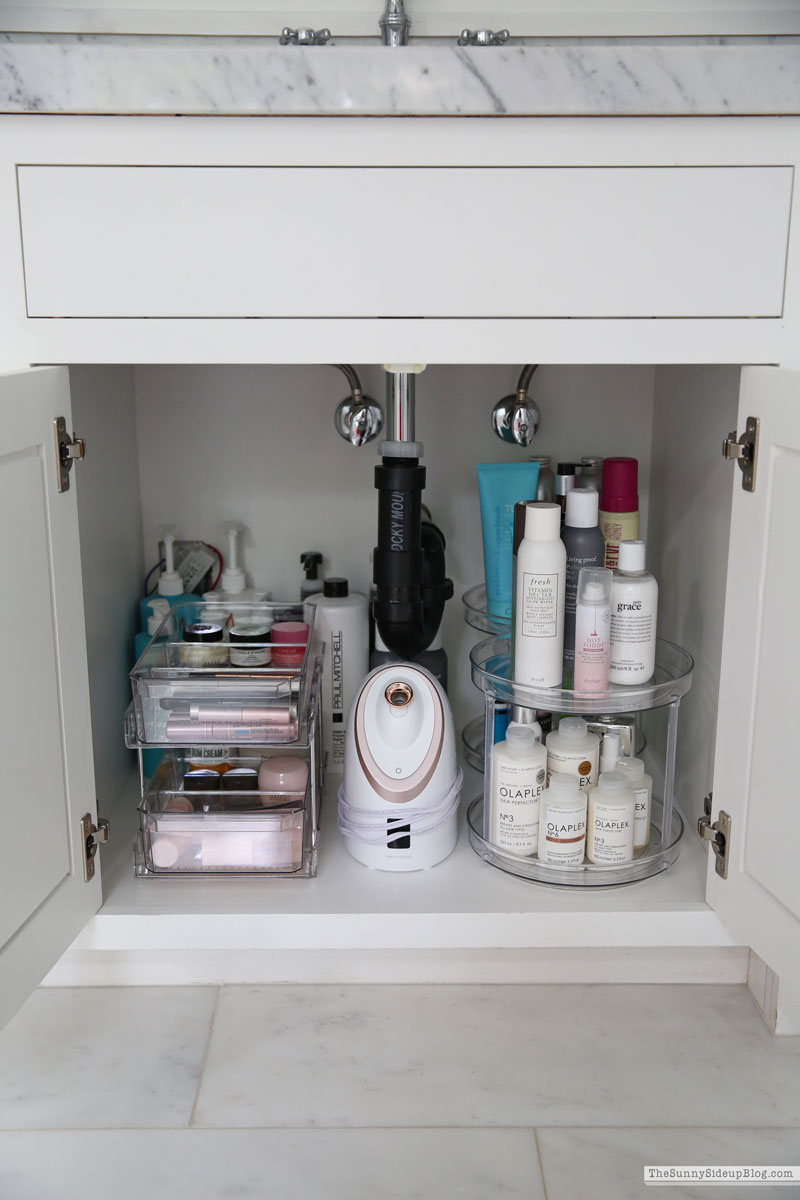 Organized Bathroom (Sunny Lifestyles)