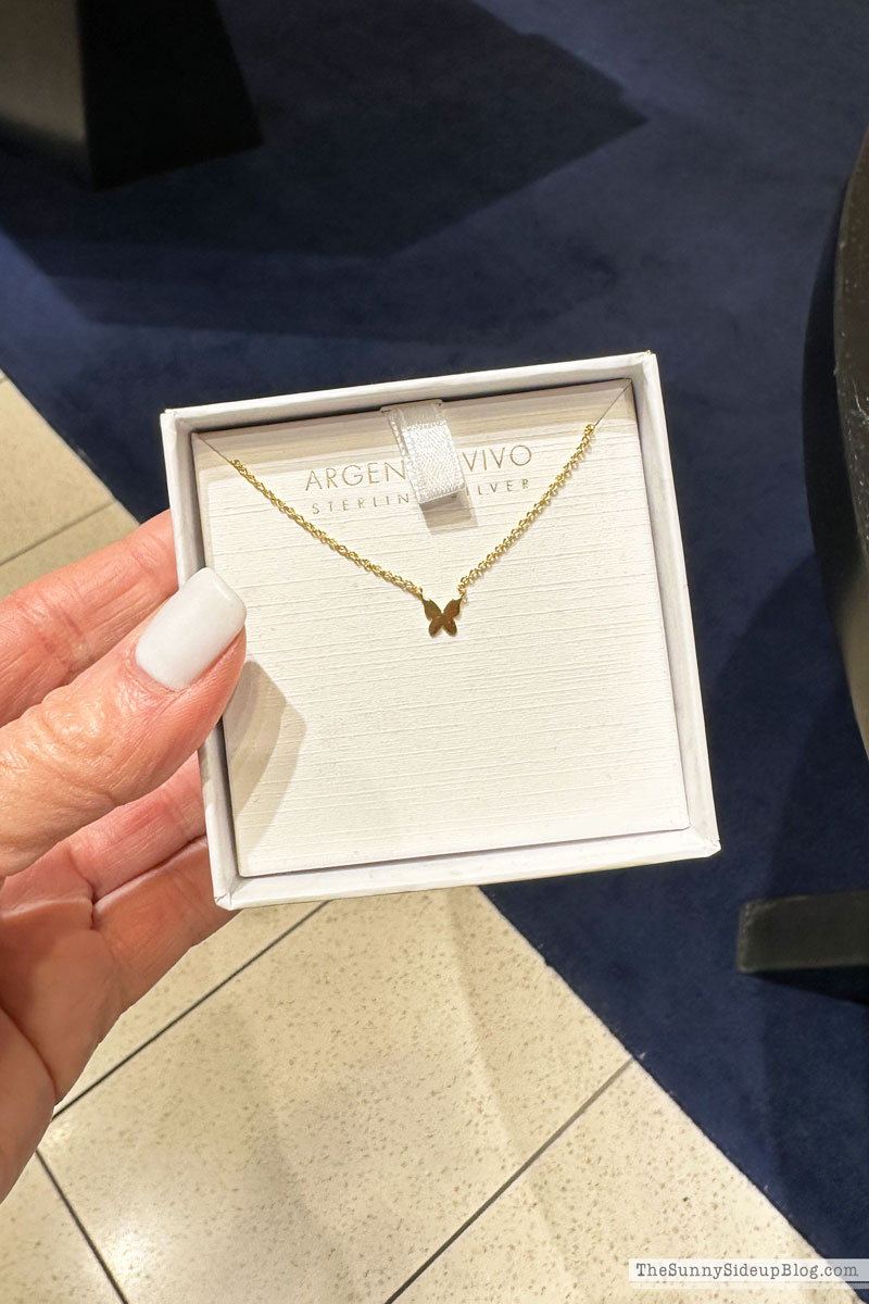 necklace (Sunny Lifestyles)