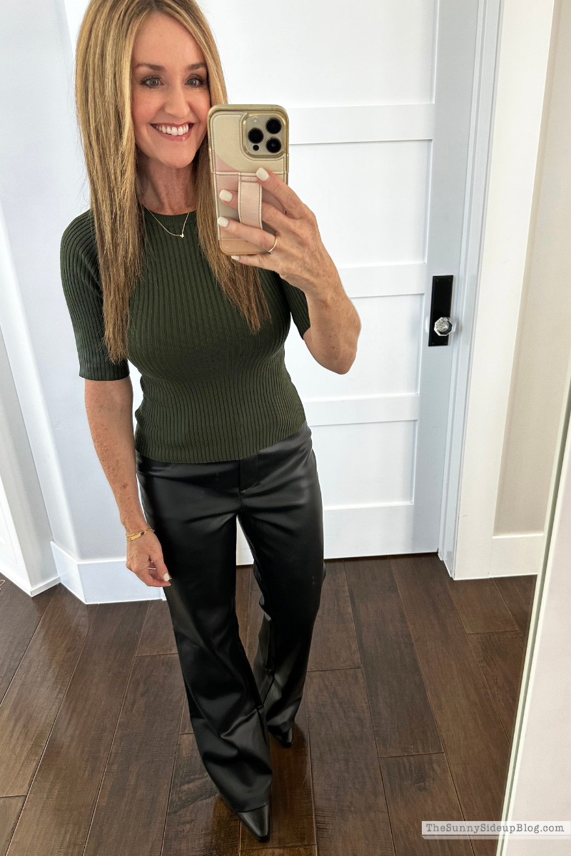 Short Sleeve Knit Top (Sunny Lifestyles)