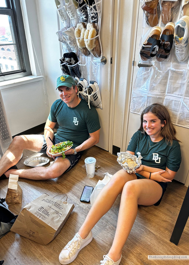 College Move In (Sunny Lifestyles Blog)