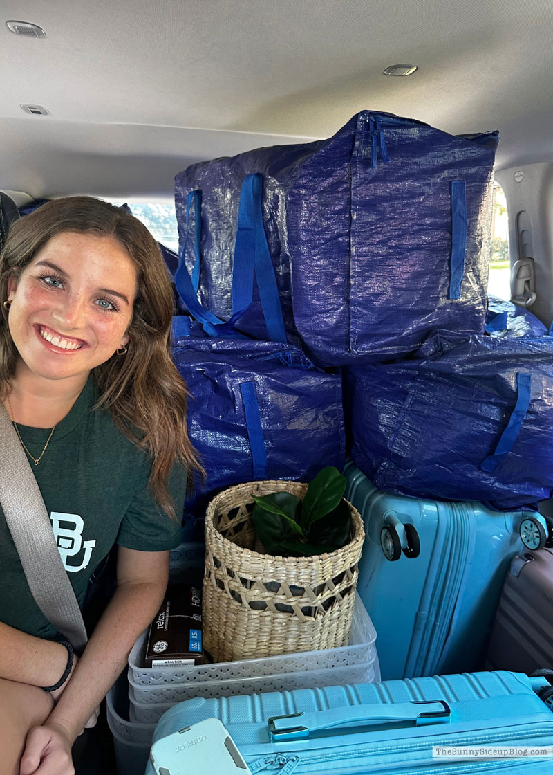 College Move In (Sunny Lifestyles Blog)