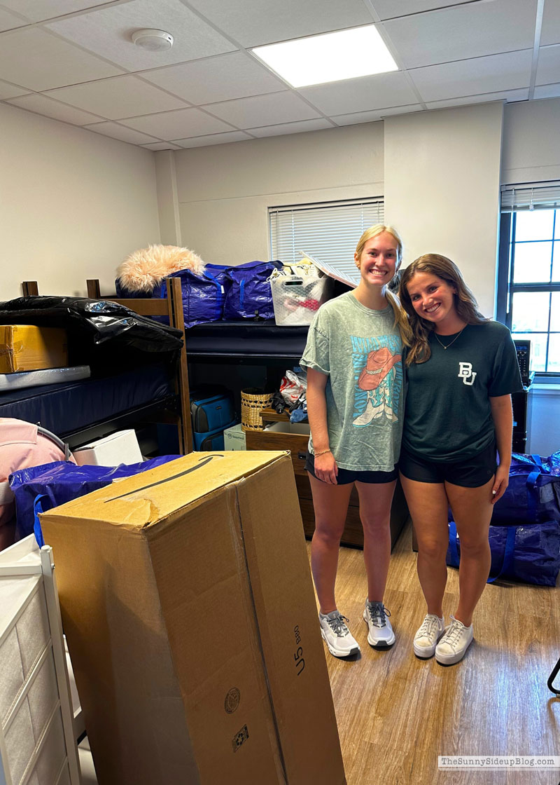 College Move In (Sunny Lifestyles Blog)