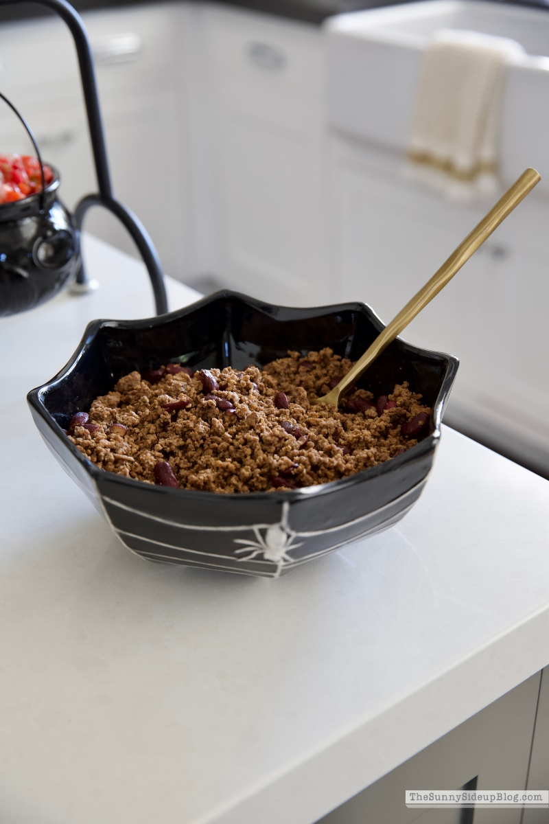 Halloween Cauldron Serving Bowls (Sunny Lifestyles)