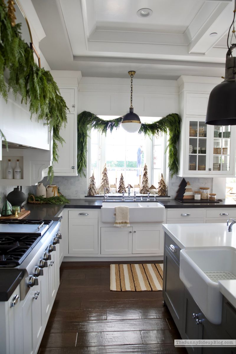 Christmas Kitchen (Sunny Lifestyles)